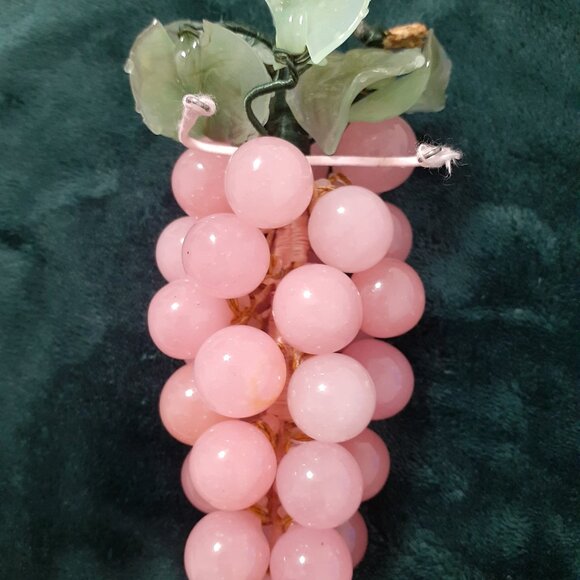 VINTAGE SALADO TEXAS WINERY PINK GLASS GRAPES GORGEOUS HEAVY GRAPES - Picture 7 of 17